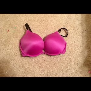 Victoria secret Bombshell Bra size 34C